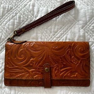 Patricia Nash Nazari Bifold Tooled Leather Wallet in Florence EUC